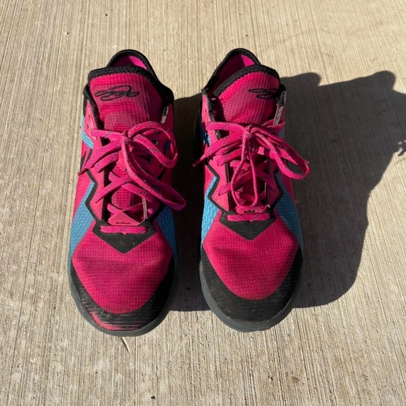 Mens Black and Pink Athletic Shoes - Picture 2 of 7